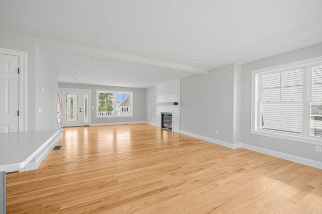 188 St Louis Avenue, Woonsocket, RI 02895