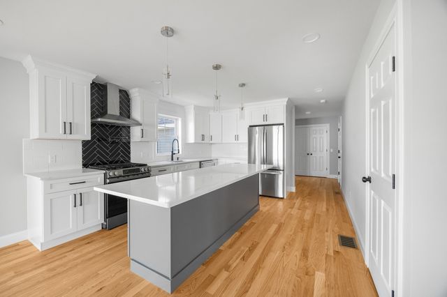 188 St Louis Avenue, Woonsocket, RI 02895