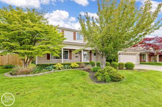 23287 N Rosedale Court, St Clair Shores, MI 48080