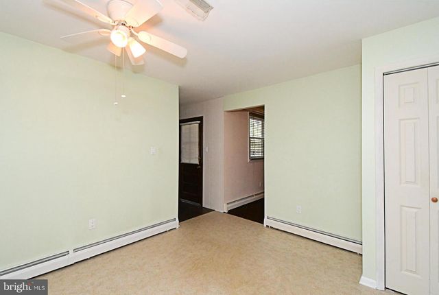 836 N CEDAR RD, Jenkintown, PA 19046