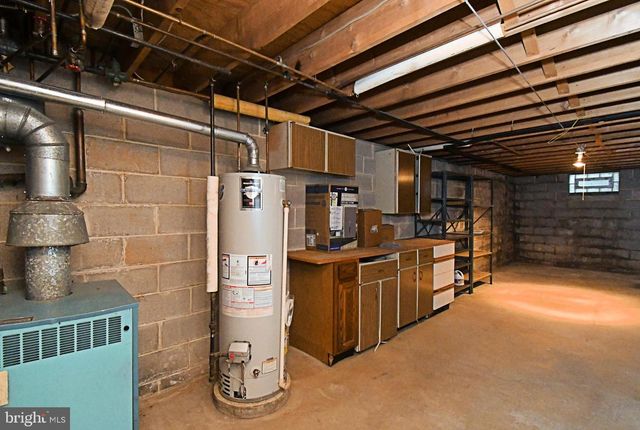 836 N CEDAR RD, Jenkintown, PA 19046