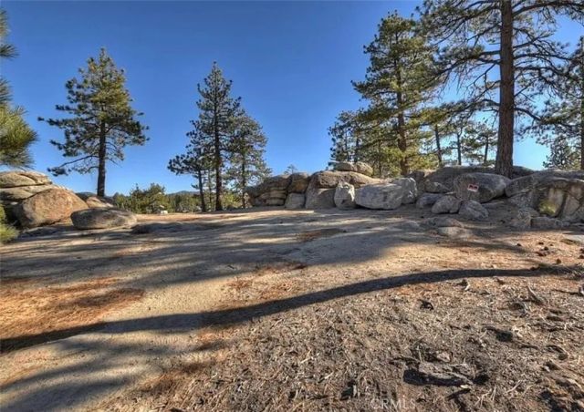 831 Cove Drive, Big Bear Lake, CA 92315