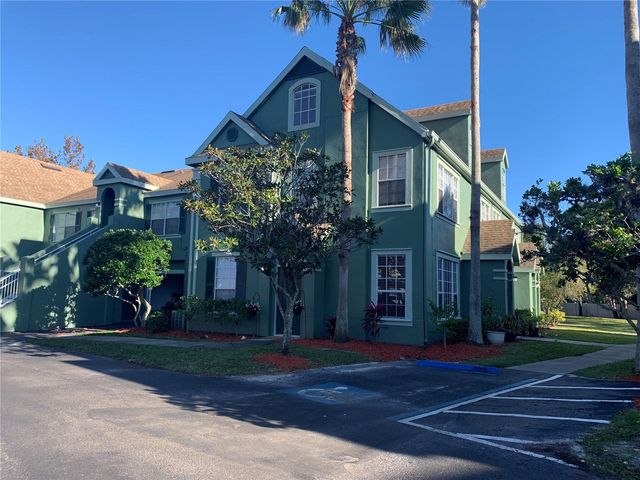 10416 WHITE LAKE COURT 10416, Tampa, FL 33626