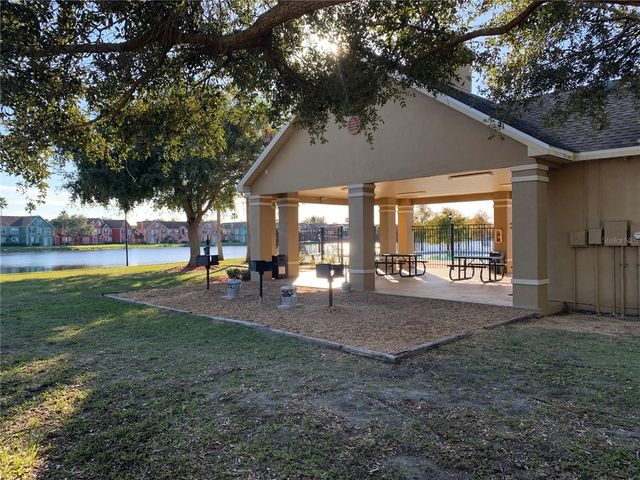 10416 WHITE LAKE COURT 10416, Tampa, FL 33626