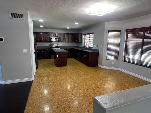 11175 W Ashley Chantil Drive, Surprise, AZ 85378