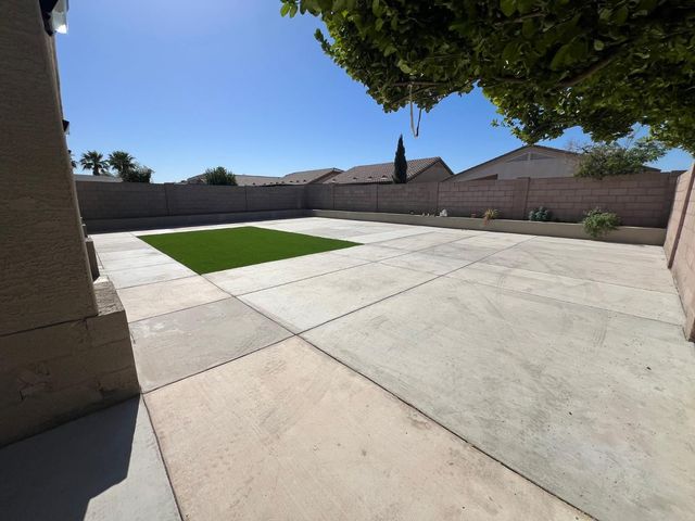 11175 W Ashley Chantil Drive, Surprise, AZ 85378