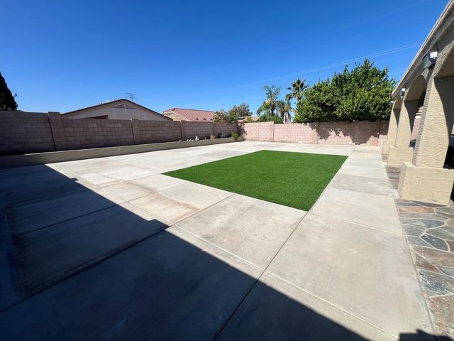 11175 W Ashley Chantil Drive, Surprise, AZ 85378