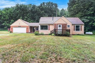 7653 Hart Road, Holton, MI 49425