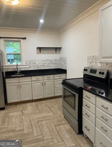 112 Hendry Street, Union Point, GA 30669