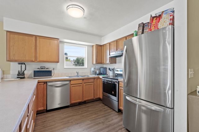 303 E Augusta Ave, Spokane, WA 99207