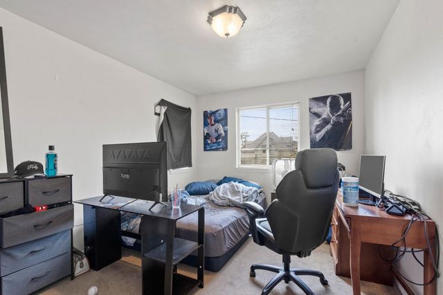 303 E Augusta Ave, Spokane, WA 99207