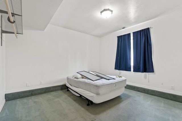 303 E Augusta Ave, Spokane, WA 99207
