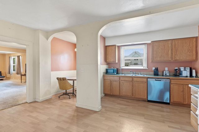 303 E Augusta Ave, Spokane, WA 99207