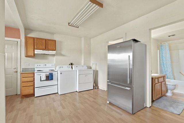 303 E Augusta Ave, Spokane, WA 99207