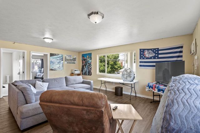 303 E Augusta Ave, Spokane, WA 99207