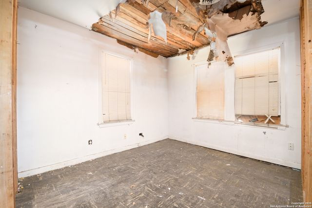 1711 Burleson, San Antonio, TX 78202