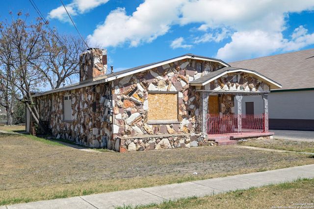 1711 Burleson, San Antonio, TX 78202