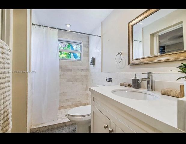 149 NW 48th St, Miami, FL 33127