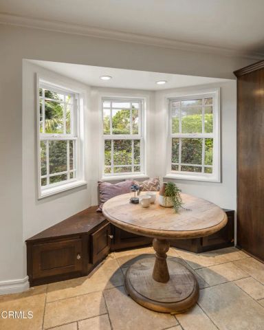 941 Chehalem Road, La Canada Flintridge, CA 91011