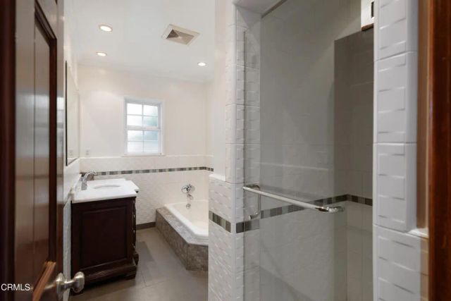 941 Chehalem Road, La Canada Flintridge, CA 91011