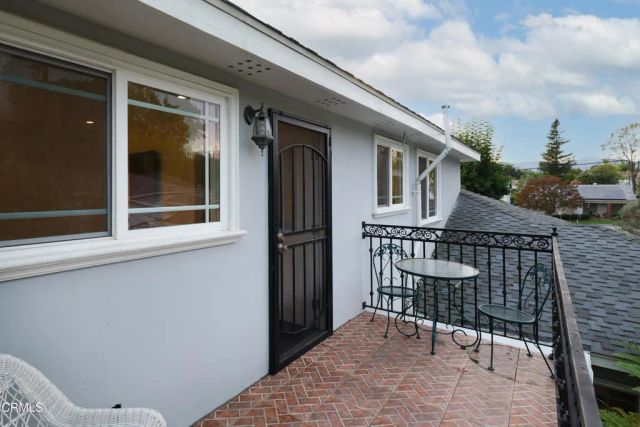 941 Chehalem Road, La Canada Flintridge, CA 91011