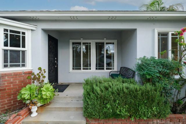 941 Chehalem Road, La Canada Flintridge, CA 91011