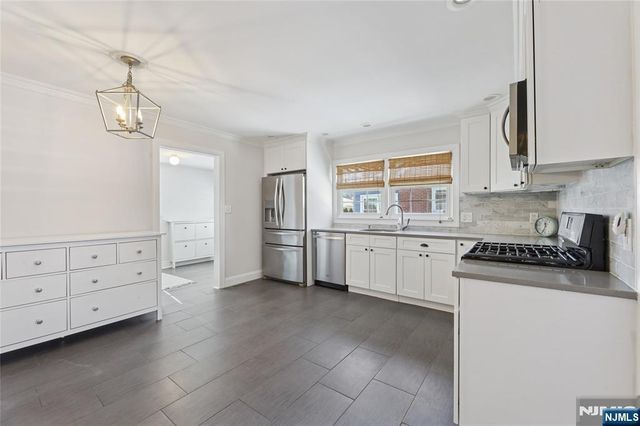 124 Lee Street, Elmwood Park, NJ 07407