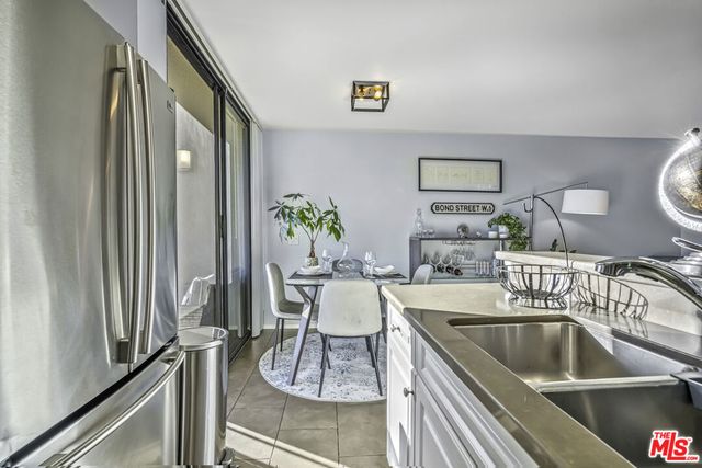 7320 Hawthorn Avenue 315, Los Angeles, CA 90046