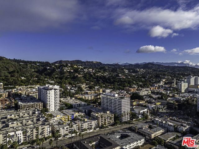 7320 Hawthorn Avenue 315, Los Angeles, CA 90046