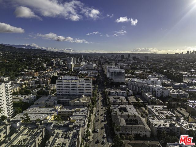 7320 Hawthorn Avenue 315, Los Angeles, CA 90046