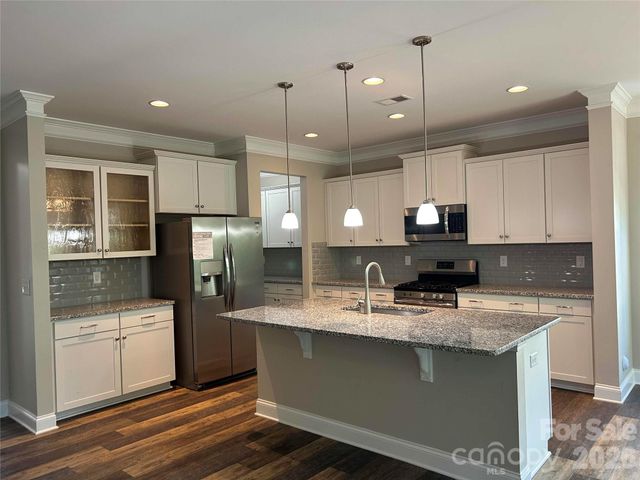 1025 Burton Point Court, Waxhaw, NC 28173