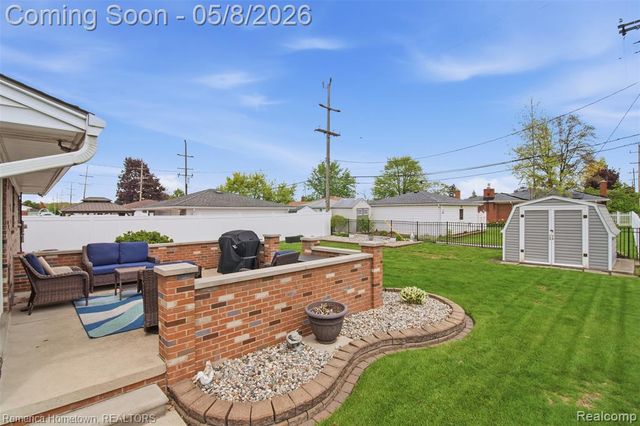 11337 Kennebec Avenue, Allen Park, MI 48101