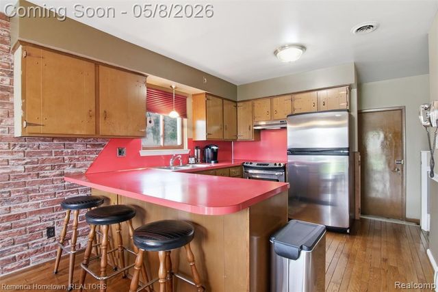 11337 Kennebec Avenue, Allen Park, MI 48101