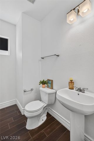 176 BROKEN PUTTER Way, Las Vegas, NV 89148