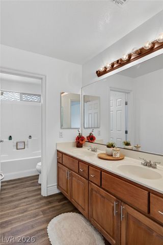176 BROKEN PUTTER Way, Las Vegas, NV 89148