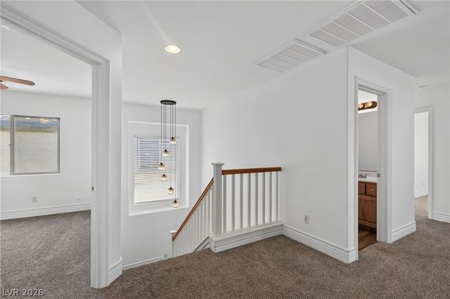 176 BROKEN PUTTER Way, Las Vegas, NV 89148