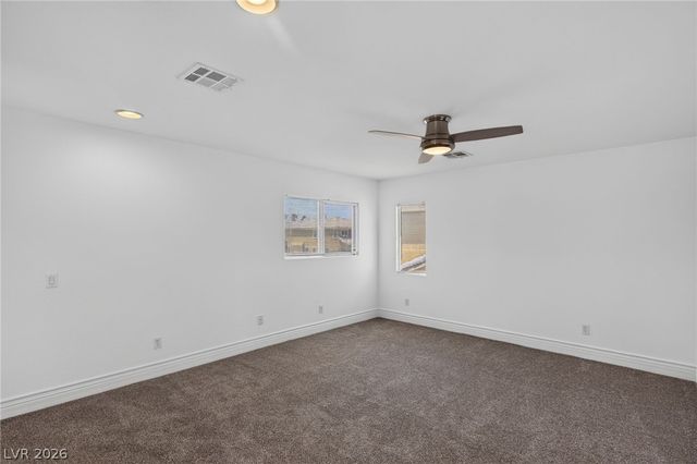 176 BROKEN PUTTER Way, Las Vegas, NV 89148
