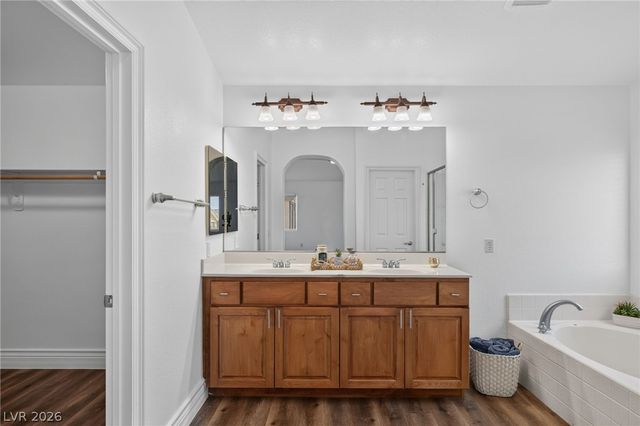 176 BROKEN PUTTER Way, Las Vegas, NV 89148