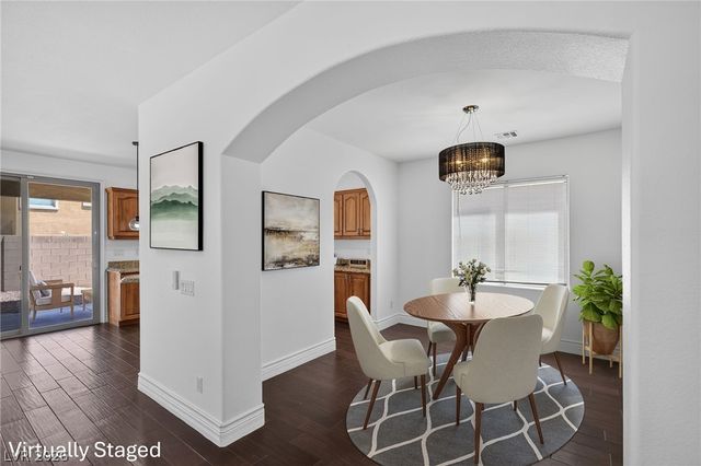 176 BROKEN PUTTER Way, Las Vegas, NV 89148