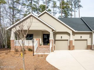 91 Lamplighter Village Drive, Pinehurst, NC 28374