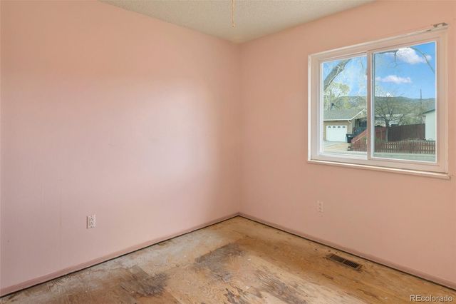 950 Kentucky Street, Canon City, CO 81212