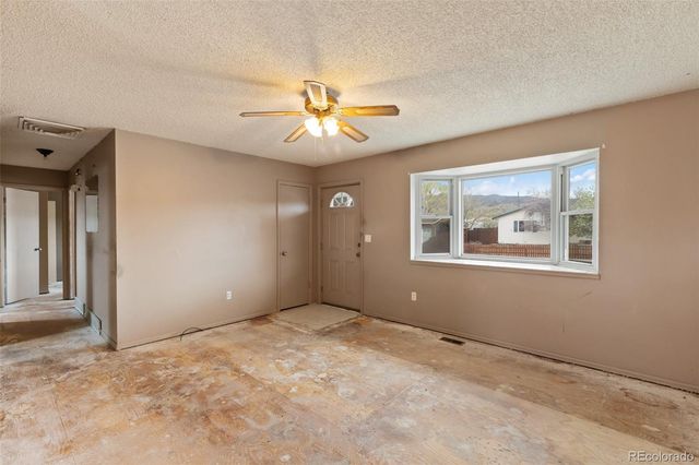 950 Kentucky Street, Canon City, CO 81212