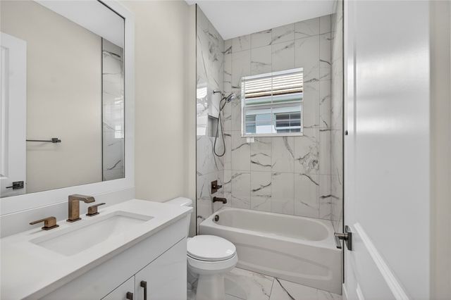 1000 Saint Annes Lane, Vero Beach, FL 32967