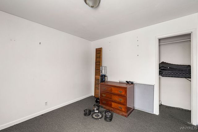 2488 Whitney Avenue, Niagara Falls, NY 14301