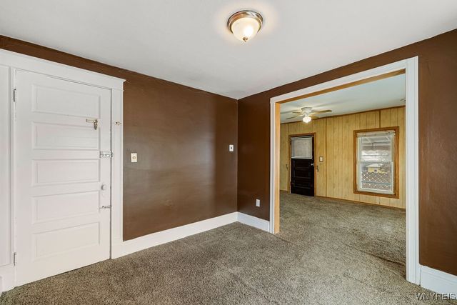 2488 Whitney Avenue, Niagara Falls, NY 14301