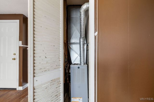 2488 Whitney Avenue, Niagara Falls, NY 14301