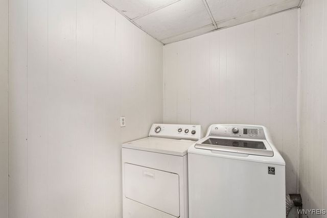 2488 Whitney Avenue, Niagara Falls, NY 14301