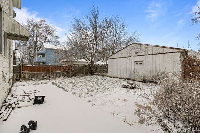 2488 Whitney Avenue, Niagara Falls, NY 14301