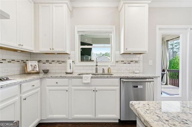 435 Hathaway Avenue, Woodstock, GA 30188