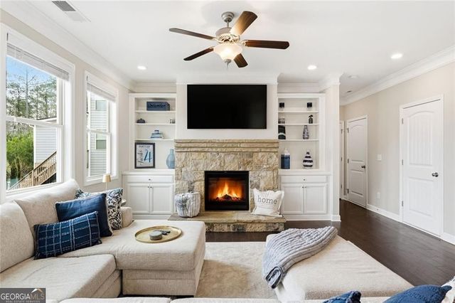 435 Hathaway Avenue, Woodstock, GA 30188